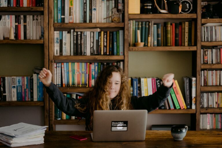 Fostering a Supportive & Productive Home Learning Environment for Your Child