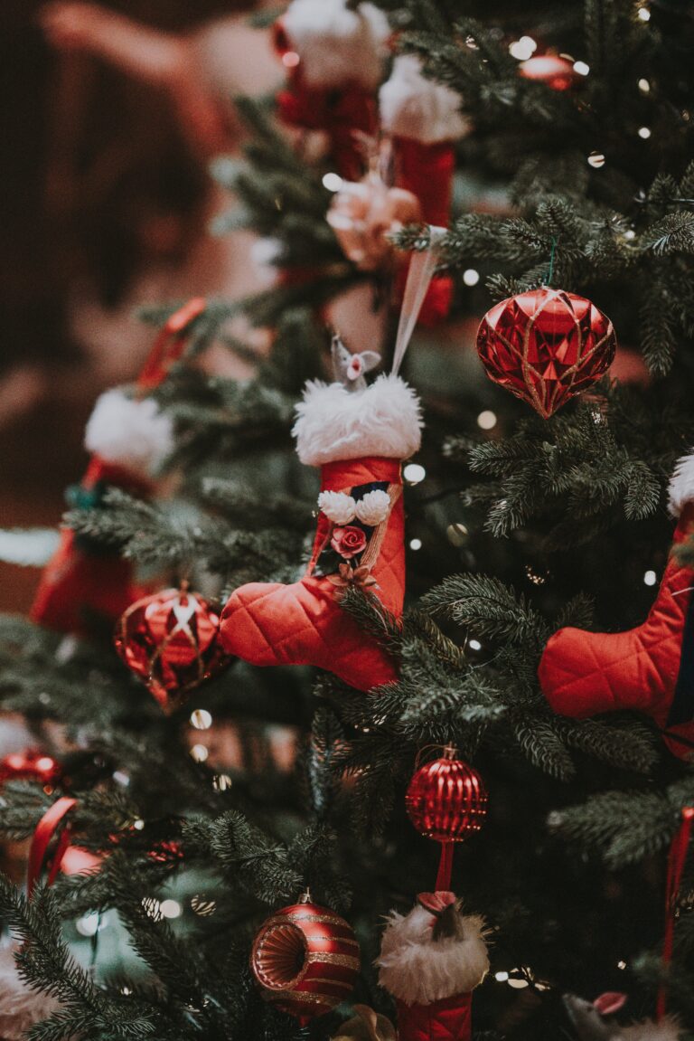 Unique and Meaningful Christmas Traditions to Start with Your Family This Year