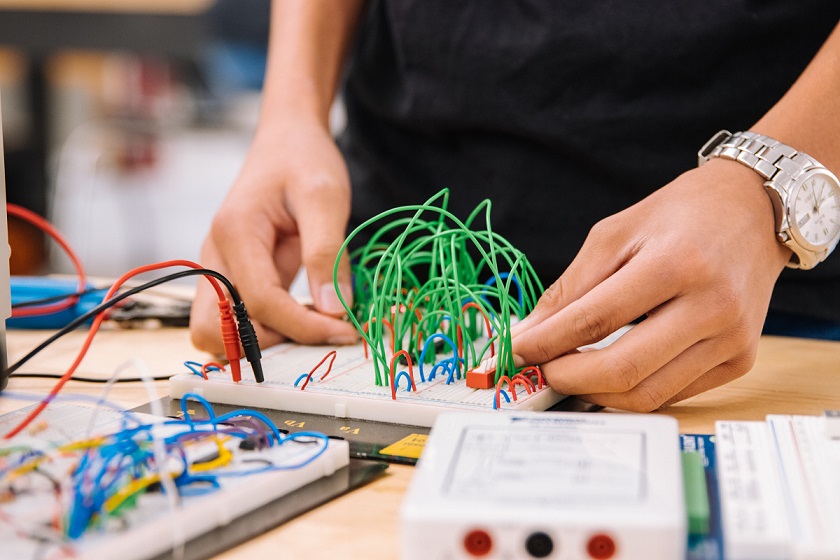 Exploring STEM Subjects with Your Child at Home